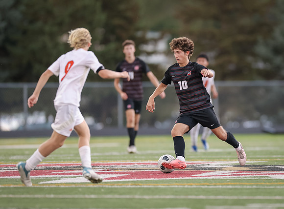 Centennial vs Osseo Varsity Soccer 213