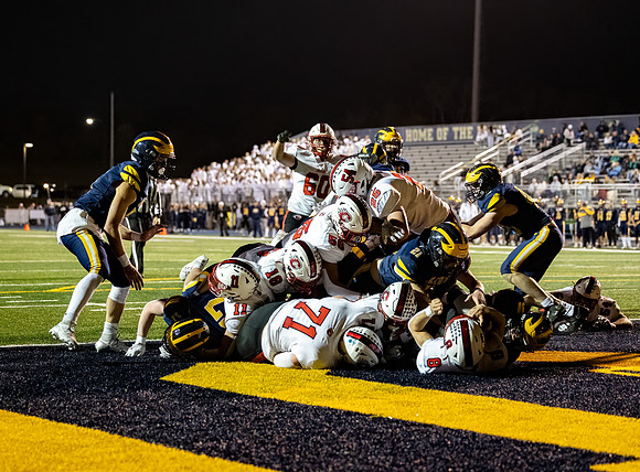 Centennial vs Rosemount Varsity Football 92