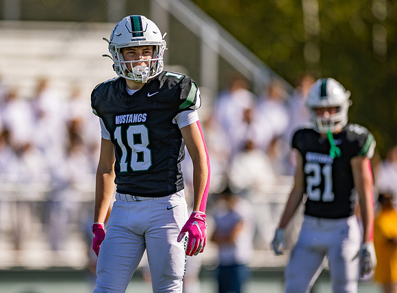 Mounds View vs STMA Varsity Football 57