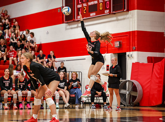 3022 Centennial vs Cambridge-Isanti Girls Varsity Volleyball