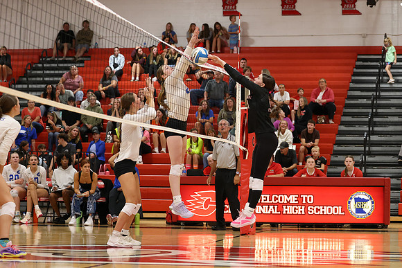 Centennial vs Cambridge-Isanti Girls Varsity Volleyball 128