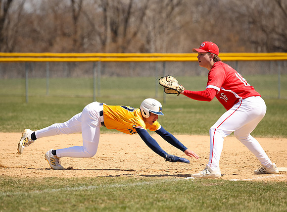 Centennial vs Mahtomedi JV Baseball_1651