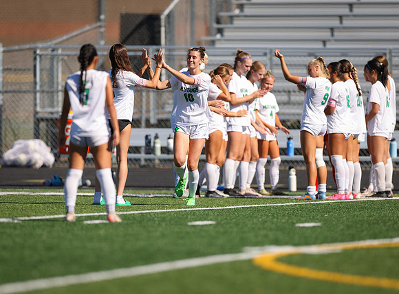 Mounds View vs Mahtomedi Girls Varisty Soccer 14