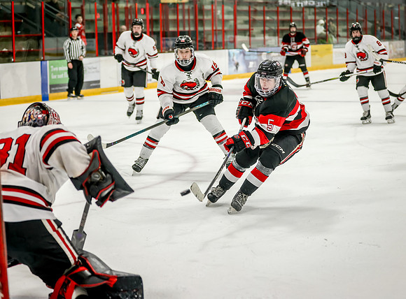 Centennial vs Stillwater Varsity Hockey 160
