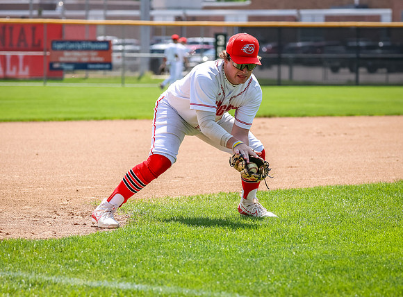 Centennial vs Mahtomedi Baseball 130