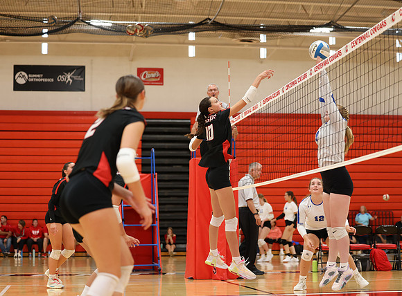 Centennial vs Cambridge-Isanti Girls JV Volleyball 16