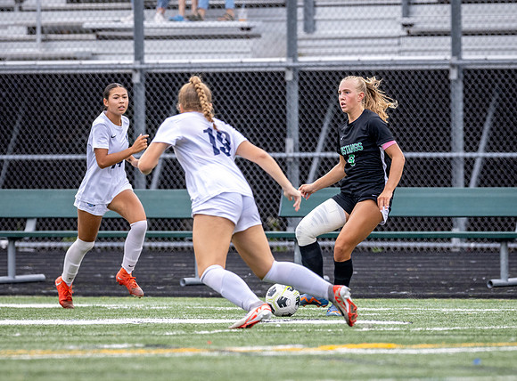 Mounds View vs Blaine Varsity Soccer 139