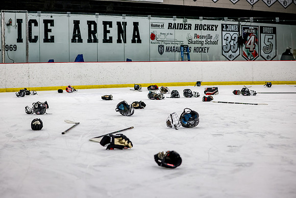 Centennial vs Maple Grove Varsity Hockey 280