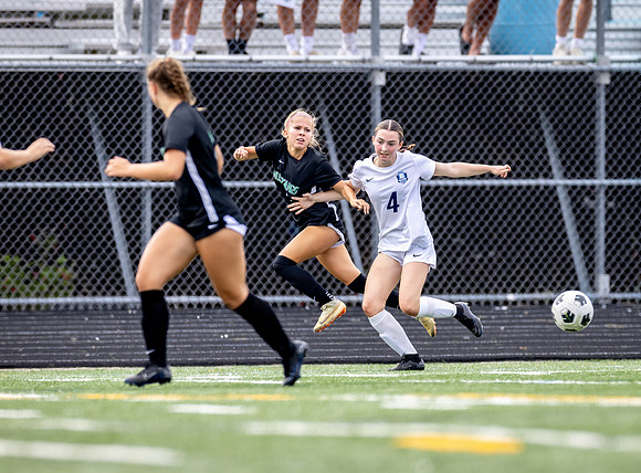 Mounds View vs Blaine Varsity Soccer 232