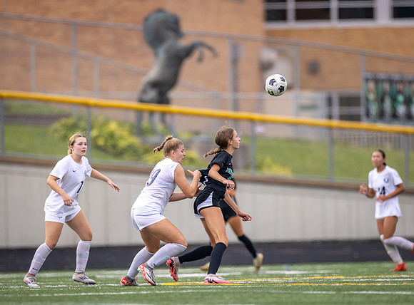 Mounds View vs Blaine Varsity Soccer 258