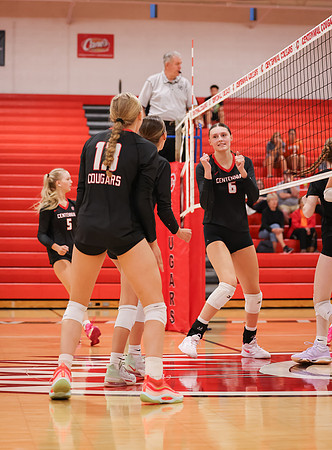 Centennial vs Osseo Girls Varsity Volleyball 102