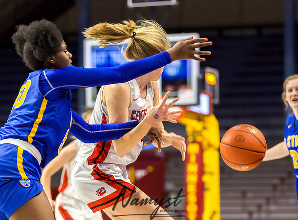 Centennial vs STMA Girls Basketball - State Tournament 081