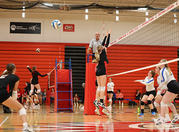 Centennial vs Cambridge-Isanti Girls JV Volleyball 11