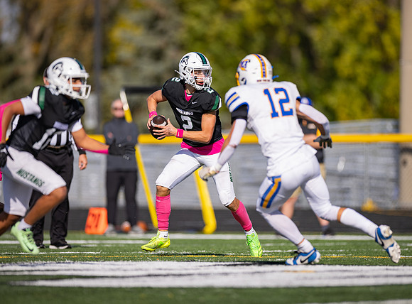 Mounds View vs STMA Varsity Football 267