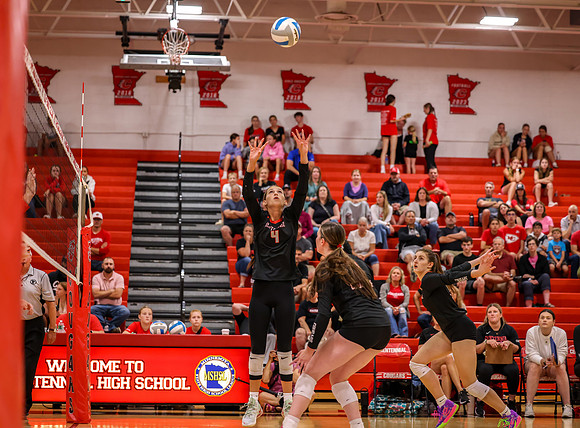 Centennial vs Duluth East Varsity Volleyball 60