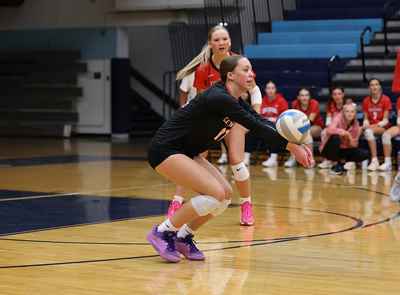 Centennial vs Blaine Girls Varsity Volleyball 72
