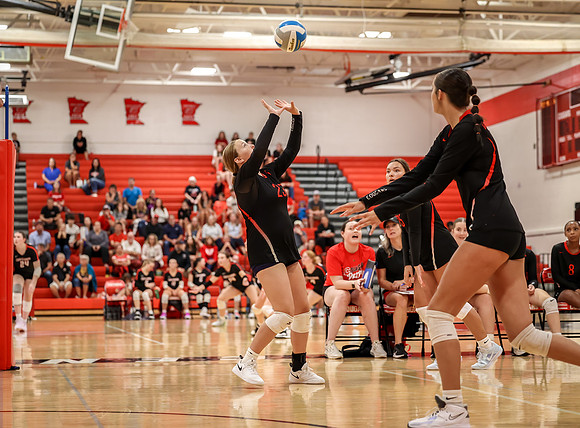 Centennial vs Mounds View Girls B Volleyball 84