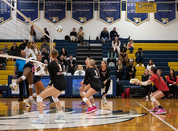 Centennial vs Totino-Grace Girls Varsity Volleyball 132