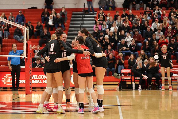 Centennial vs Coon Rapids Girls Varsity Volleyball 190