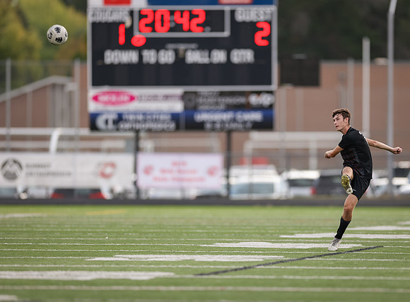 Centennial vs Osseo Varsity Soccer 188