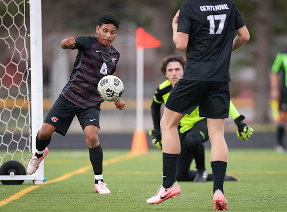 Centennial vs Osseo Varsity Soccer 50