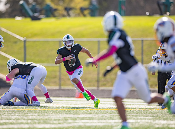 Mounds View vs STMA Varsity Football 122