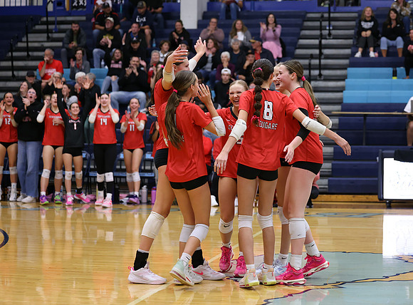 Centennial vs Blaine Girls Varsity Volleyball 215