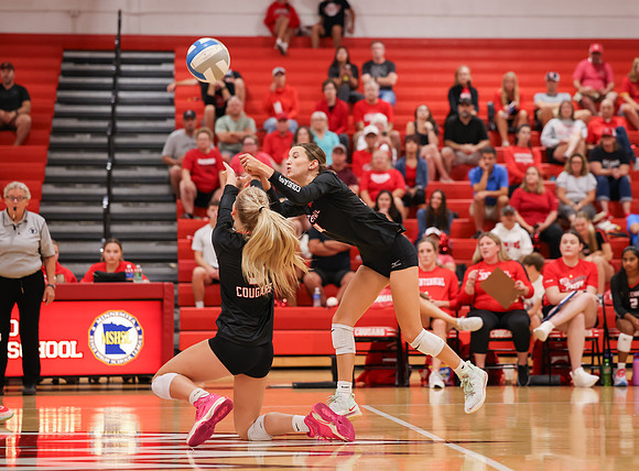 Centennial vs Osseo Girls Varsity Volleyball 152