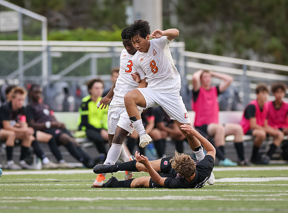 Centennial vs Osseo Varsity Soccer 206