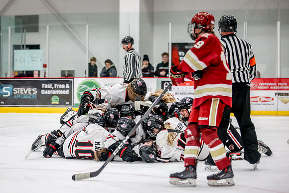 Centennial vs Maple Grove Varsity Hockey 396