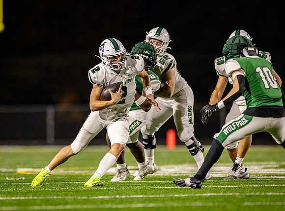 Mounds View vs Park Football 185