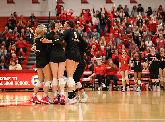 Centennial vs Blaine Girls Varsity Volleyball 305