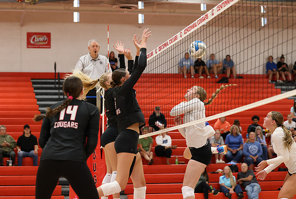 Centennial vs Cambridge-Isanti Girls Varsity Volleyball 53