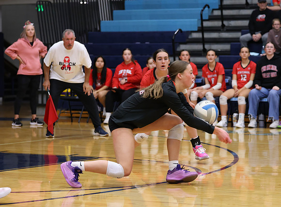 Centennial vs Blaine Girls Varsity Volleyball 94