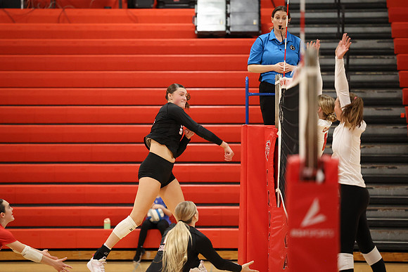 Centennial vs Coon Rapids Girls Varsity Volleyball 159
